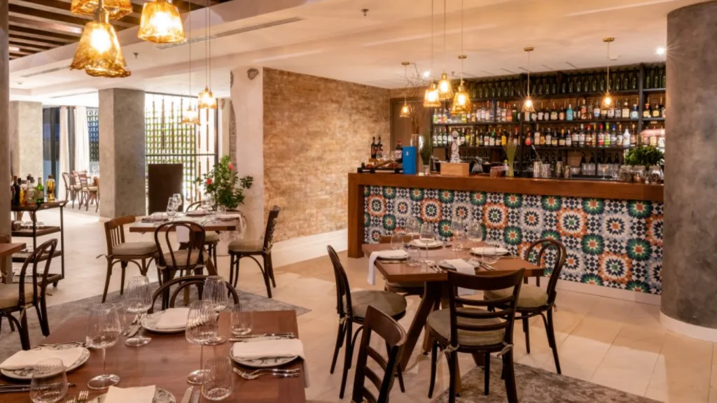 Fives Oceanfront Restaurant