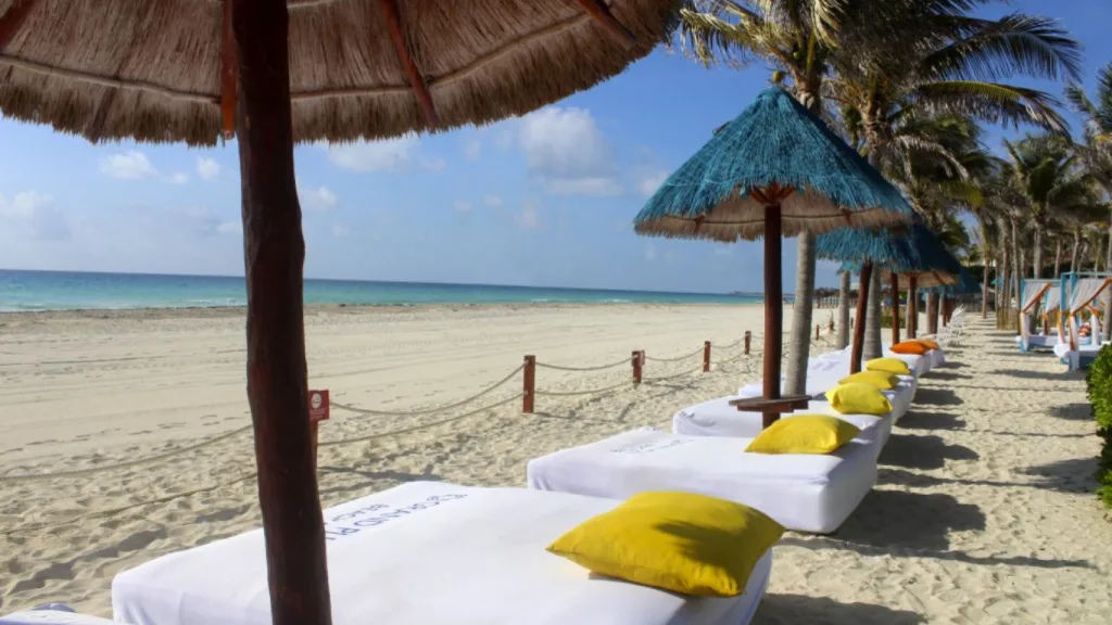 Grand Oasis Cancun Bali Beds Beach