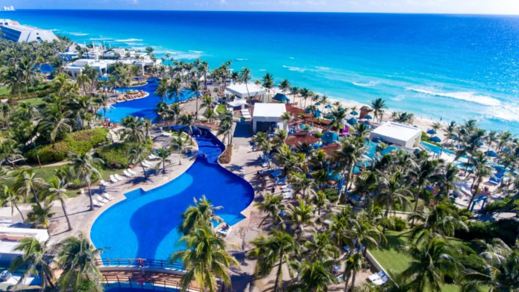 Grand Oasis Cancun Resort