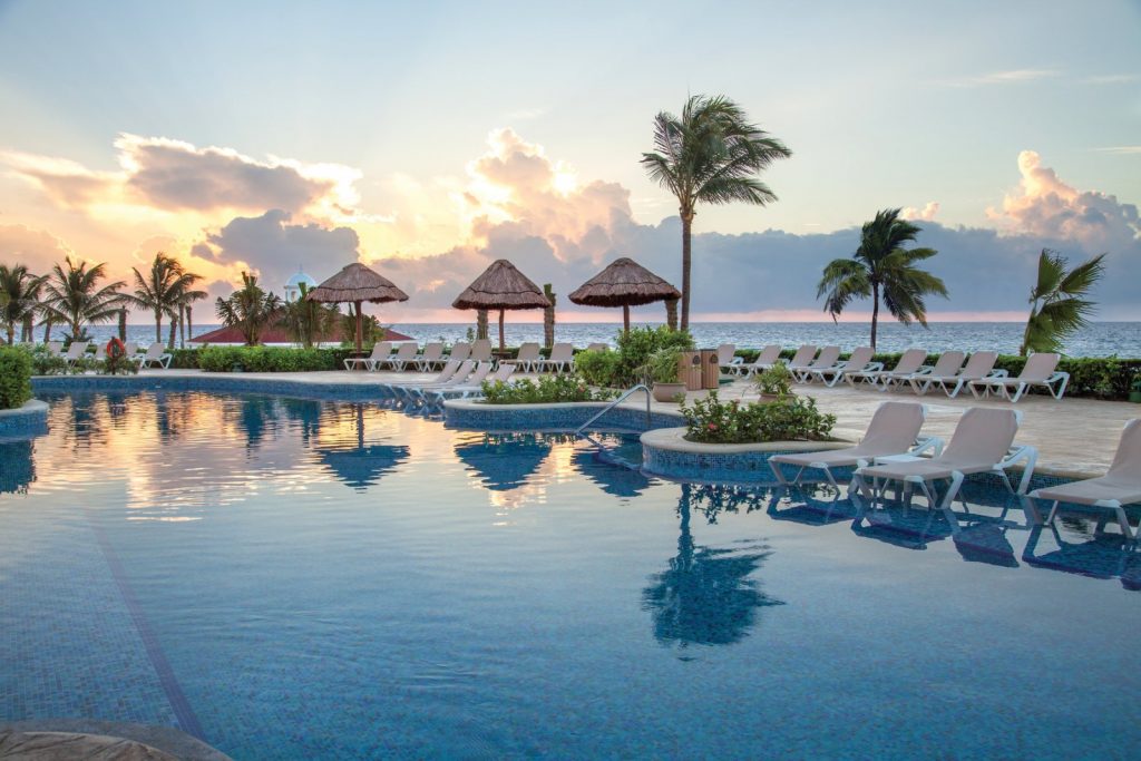 Hard Rock Hotel Riviera Maya Heaven Pool Sunrise