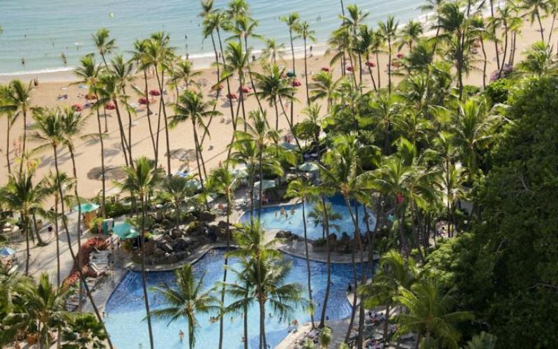 HiltonHawaiianVillageoPool