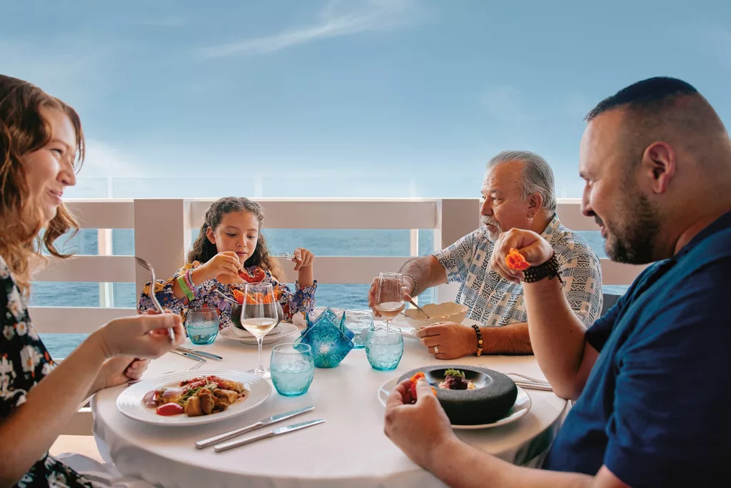 Mardi Gras Lifestyle Family Dining