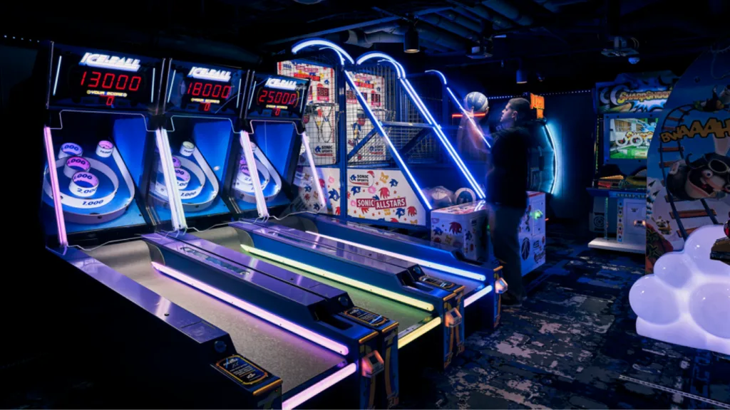 Norwegian Encore - Arcade