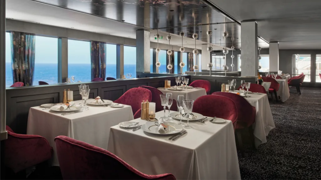 Norwegian Encore - Le Bistro Restaurant