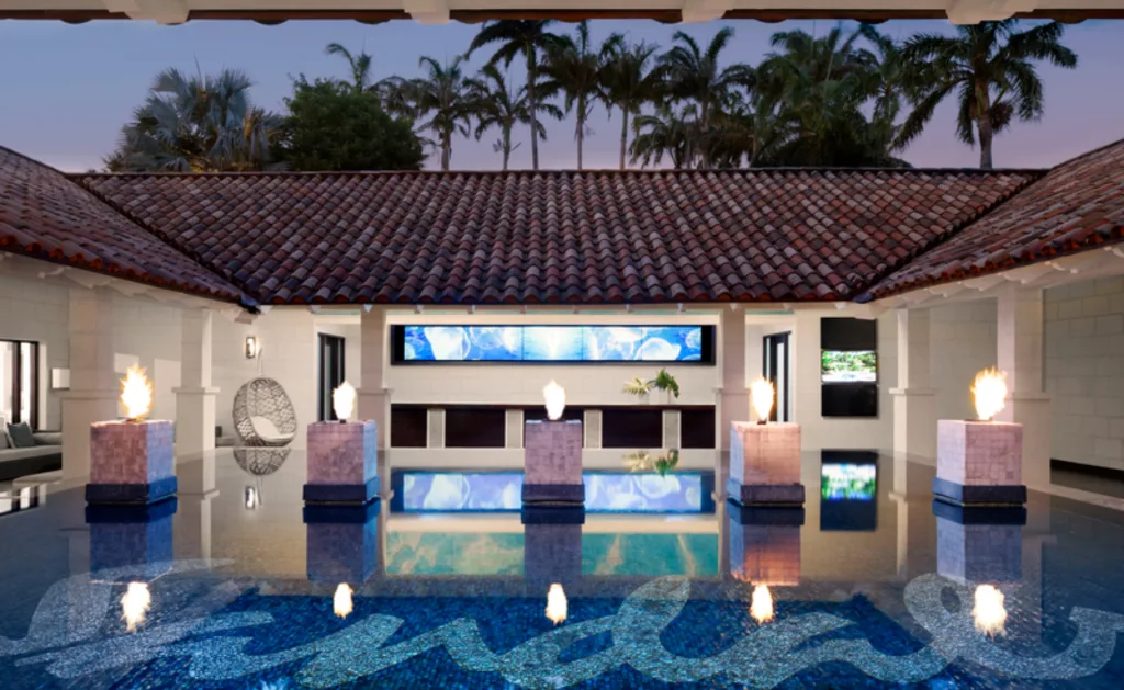 Sandals - Lobby View