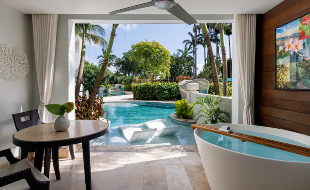 Sandals - Swim Up Pool Room