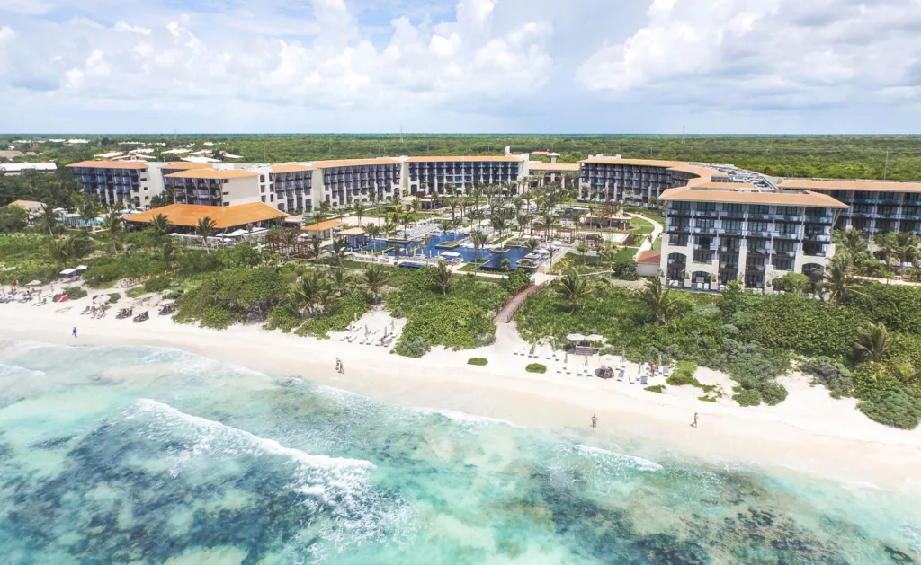 UNICO 20º87º Hotel Riviera Maya - Beach Overview