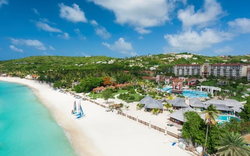 Antigua to Miami | Twin Holidays 2020/2021 | Travelplanners