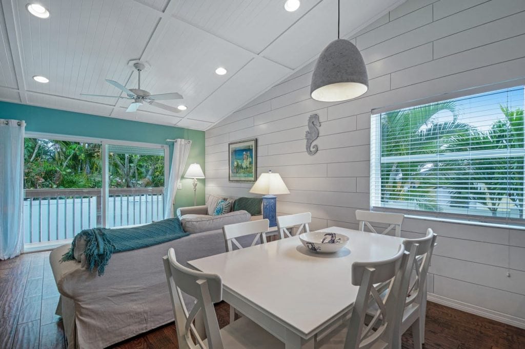 Anna Maria Island The Coveside Cottage Holmes Beach Dining