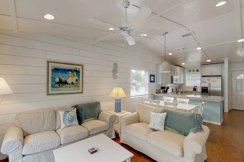 Anna Maria Island The Coveside Cottage Holmes Beach Lounge