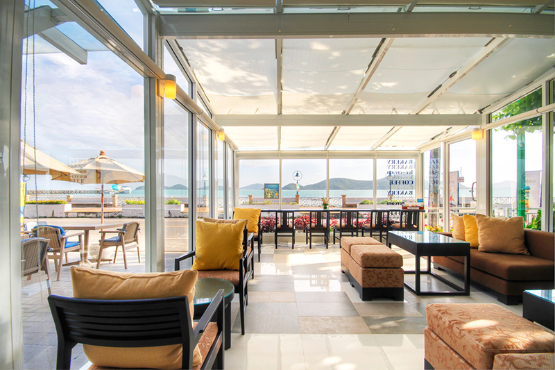 Cape Panwa Hotel Phuket Restaurant - Cafe Kantary 1