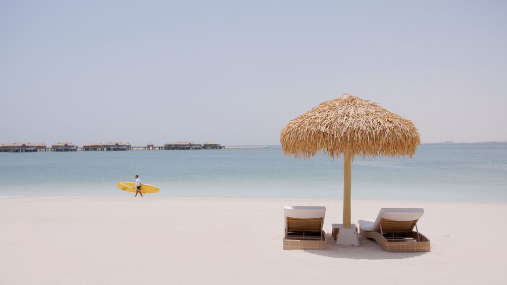Banana Island Resort Doha by Anantara Guest Beach Paddleboarding