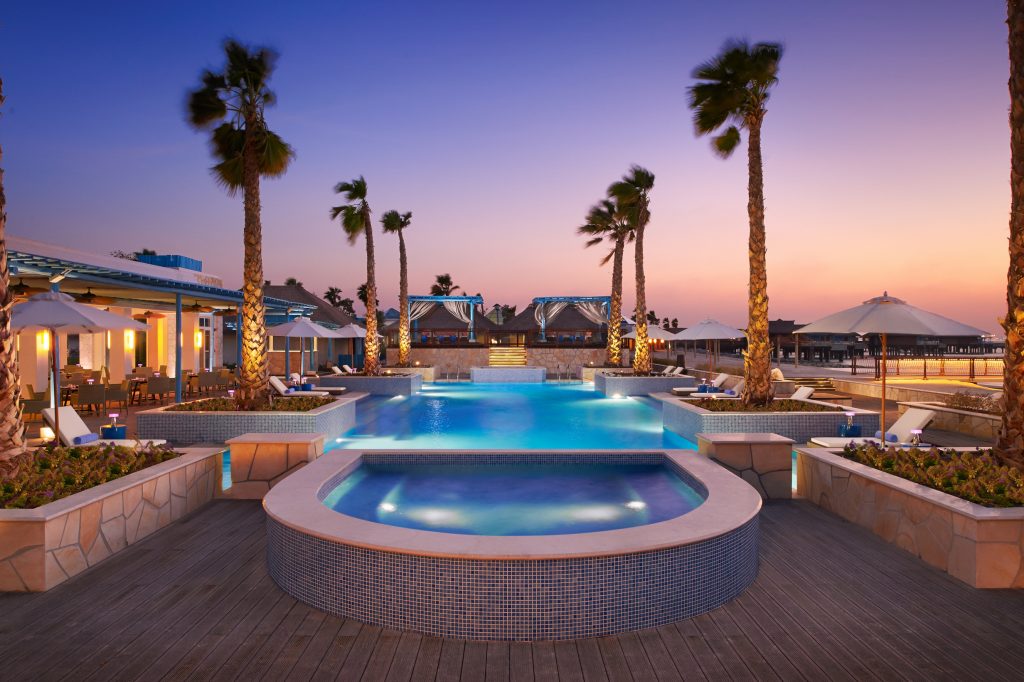 Banana Island Resort Doha by Anantara Q Lounge Pool