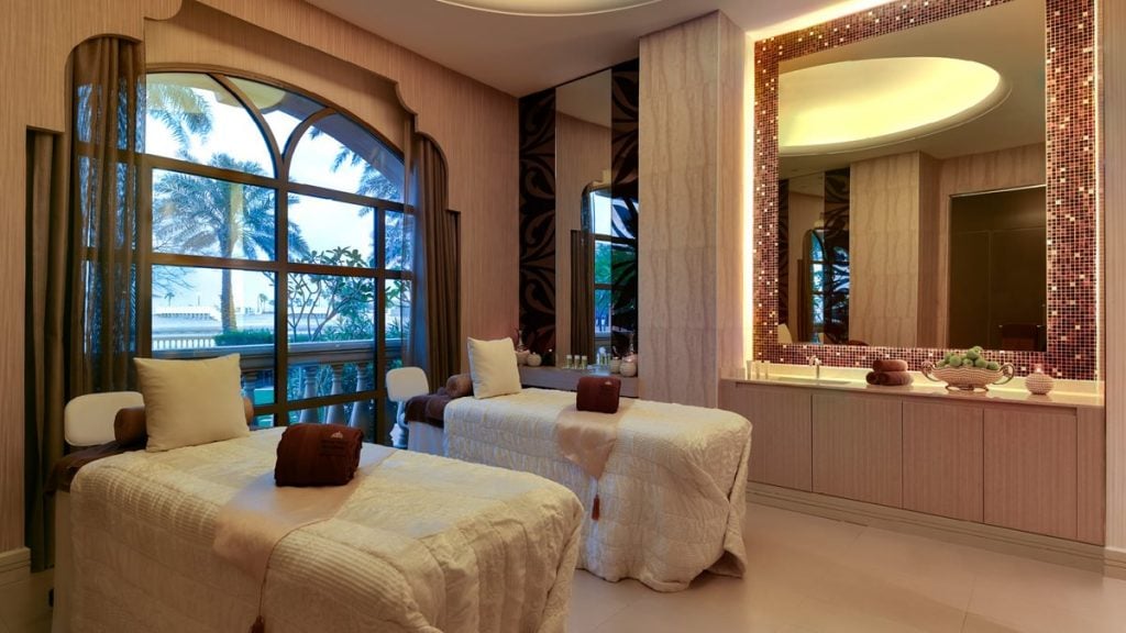 Marsa Malaz Kempinski The Peral Doha Qatar Spa By Clarins Couples Treatment Room