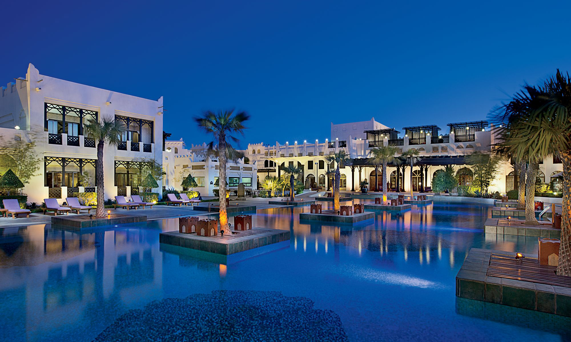 Sharq Village & Spa, a Ritz Carlton Hotel, Doha Pool