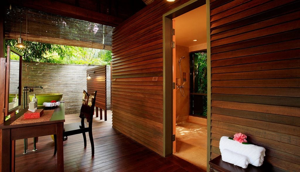 Zeavola Resort & Spa Garden Suite Bathroom