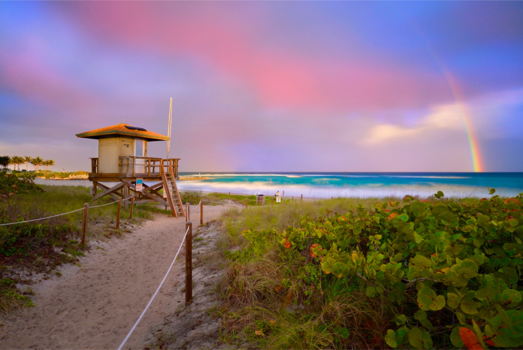PalmBeaches Beach Hut