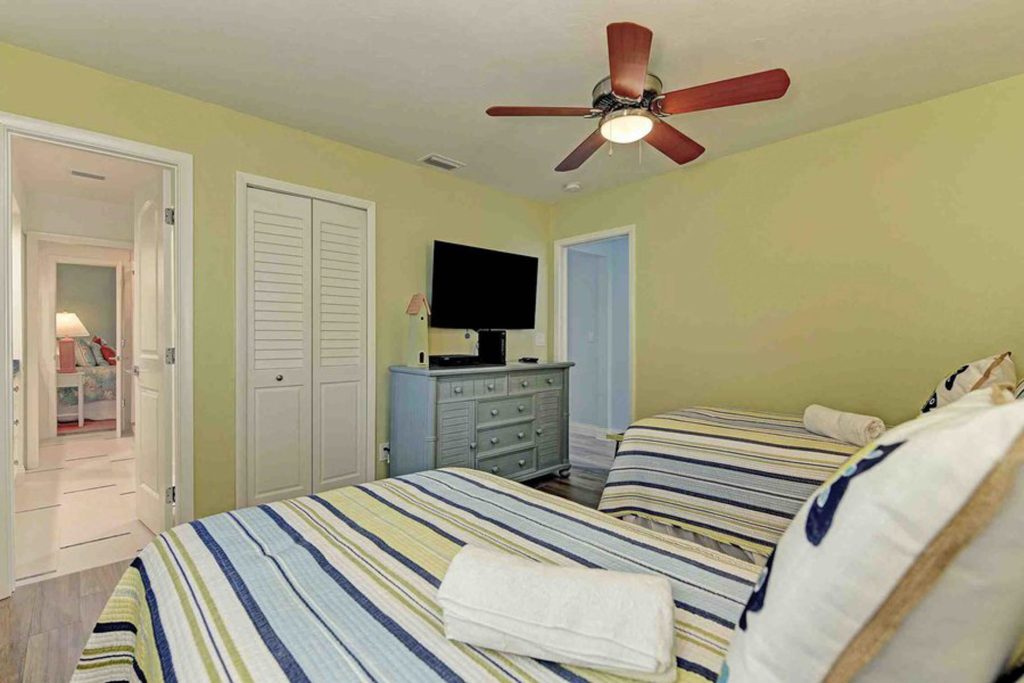 Anna Maria Island 3 Bedroom Surrounded by Sea Breezes Bedroom 7