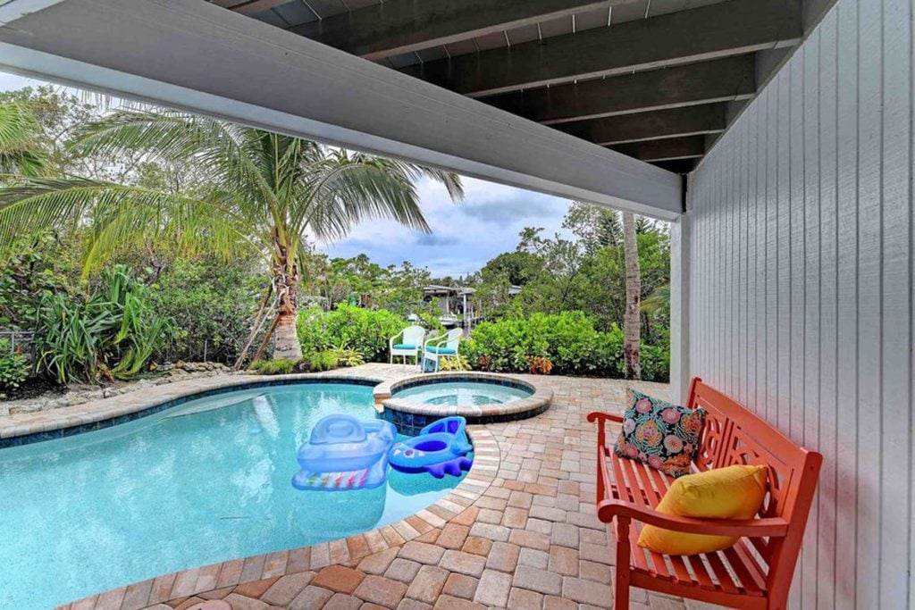 Anna Maria Island 3 Bedroom Surrounded by Sea Breezes Pool 3