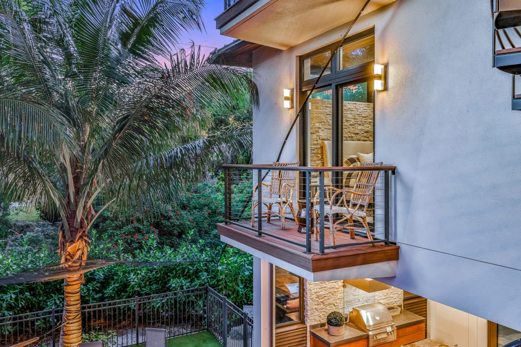 Luxury Anna Maria Island 4 Bedroom Villa Balcony