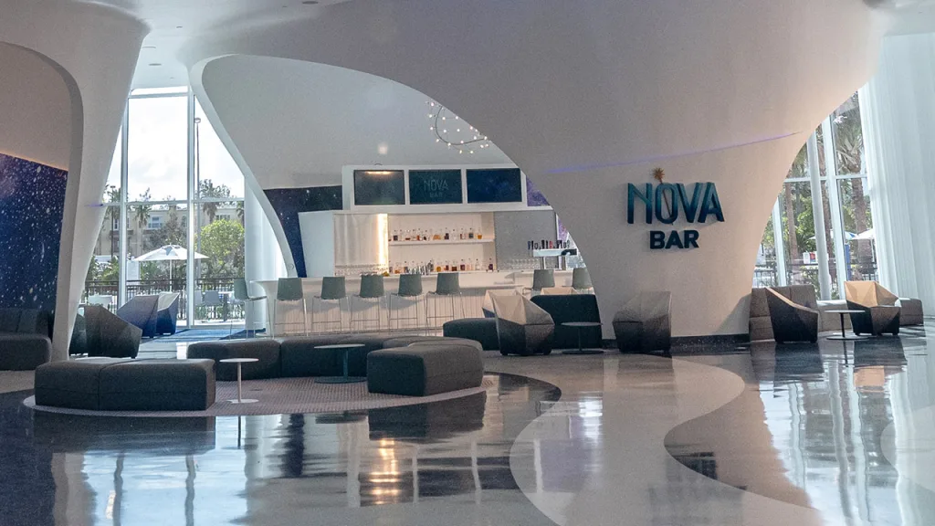 Universal Stella Nova Resort Bar