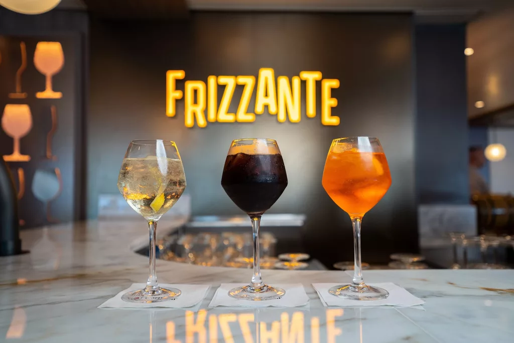 Carnival Venezia Frizzante Bar