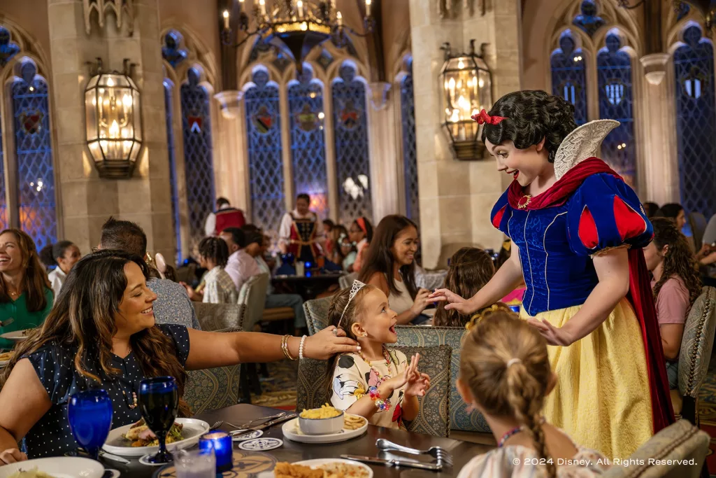 Disney Dining Snow White