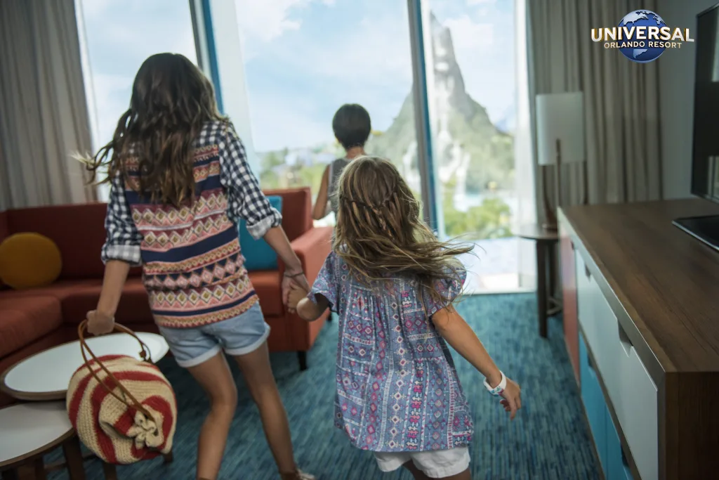 17-21092 CBBR Expansion Room Shoot Lifestyle families Bayside Tower overlooking VB