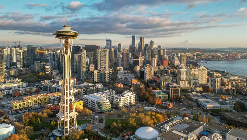 Queen Anne,  Seattle Center,  Mount Rainier,  Space Needle,  aerial,  fall,  Architecture,  Building,  City,  Cityscape,  Urban
default.Destination photos for Visit Seattle by Rachael Jones - 2022.Photographer: Rachael Jones .Instagram: @rachaeljonesphoto
Skyline, Autumn 2022