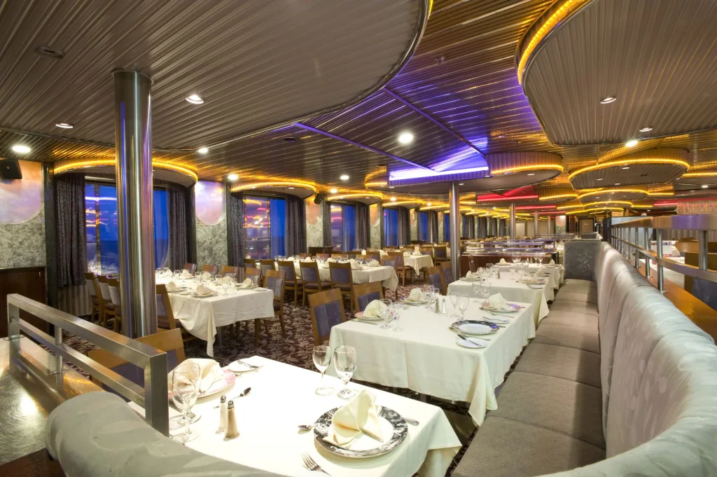 Carnival Spirit dining room