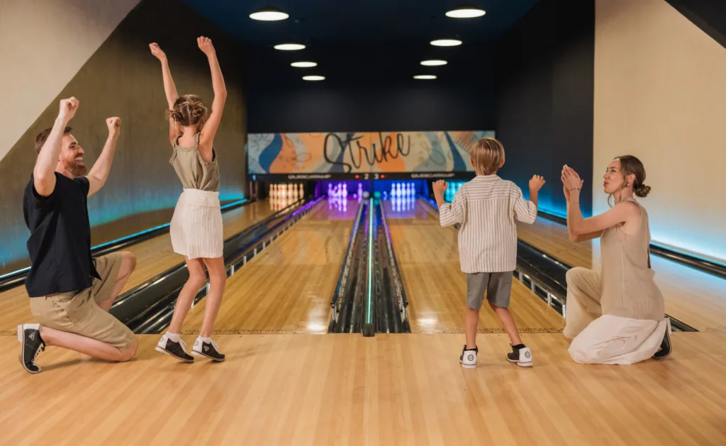 AVA Resort Cancun - Family Bowling