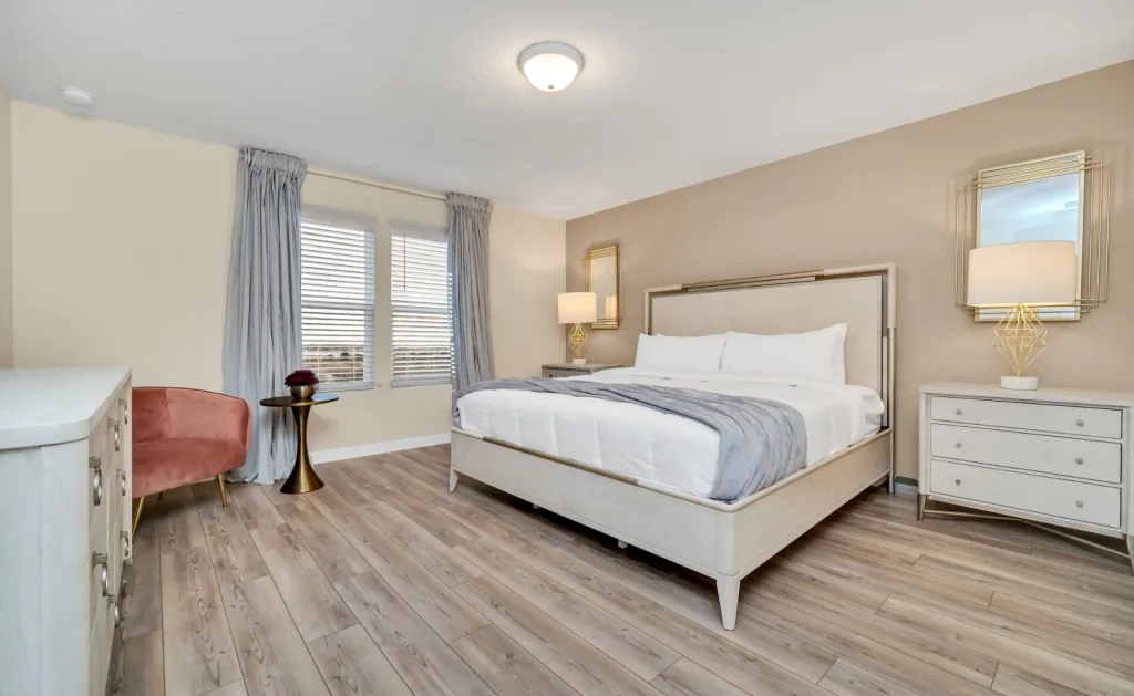 Windsor Island - Villa Bedroom