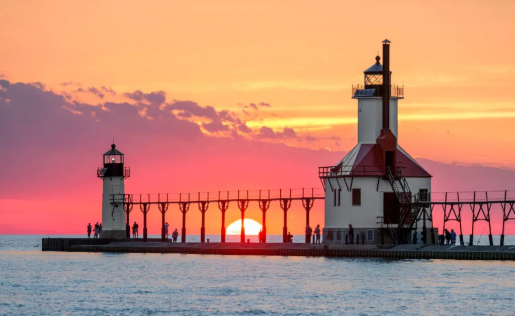 Pure Michigan - Lighthouse