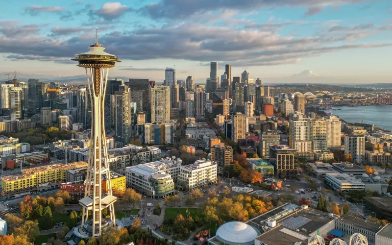 Queen Anne,  Seattle Center,  Mount Rainier,  Space Needle,  aerial,  fall,  Architecture,  Building,  City,  Cityscape,  Urban
default.Destination photos for Visit Seattle by Rachael Jones - 2022.Photographer: Rachael Jones .Instagram: @rachaeljonesphoto
Skyline, Autumn 2022